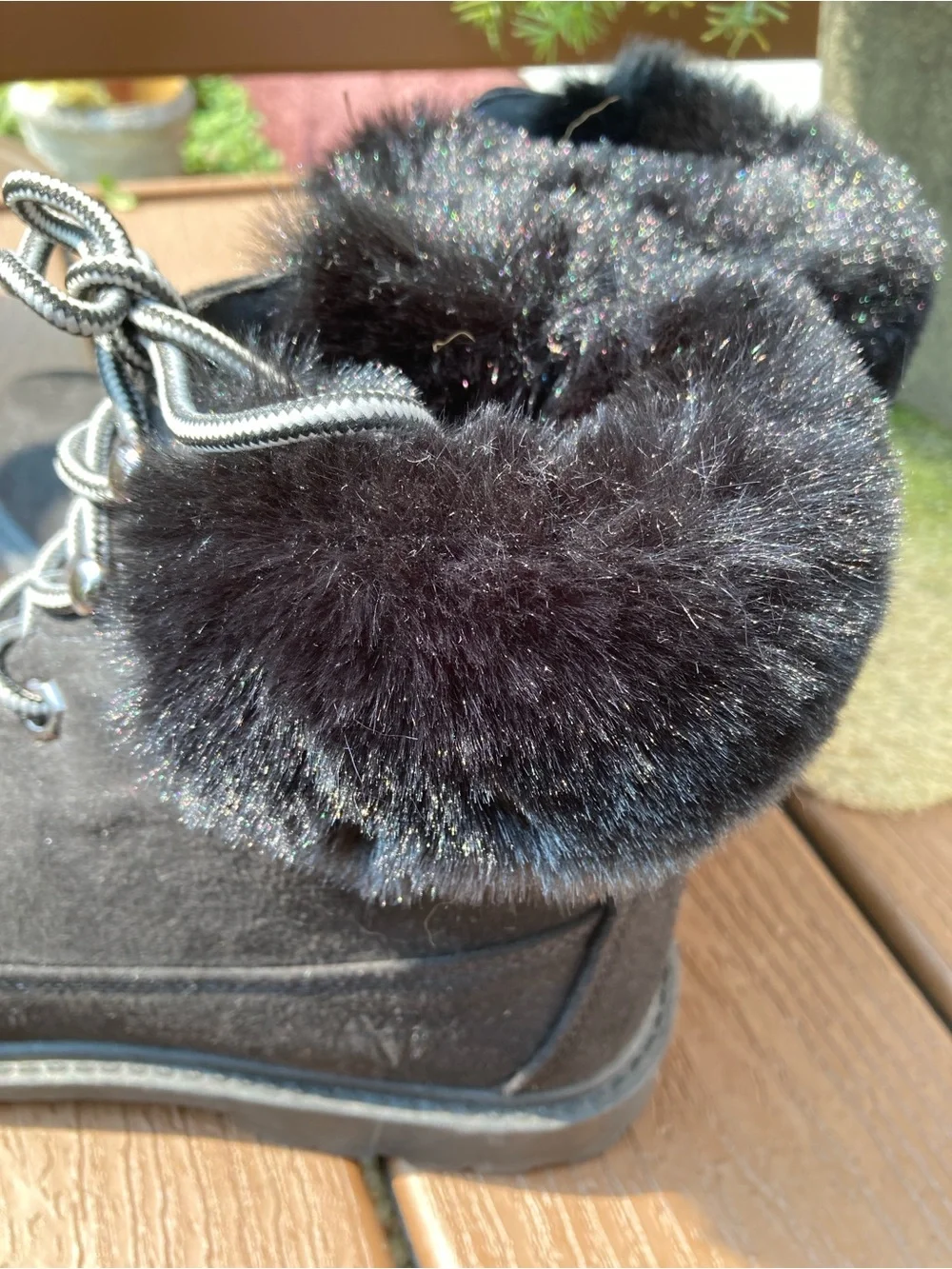 New Rock & Candy by Zigi size 9 black faux suede fur trim lace up boots